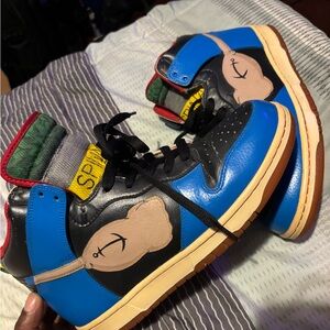 Custom High-Top NikeSneakers with Custom Popeye’s Design
